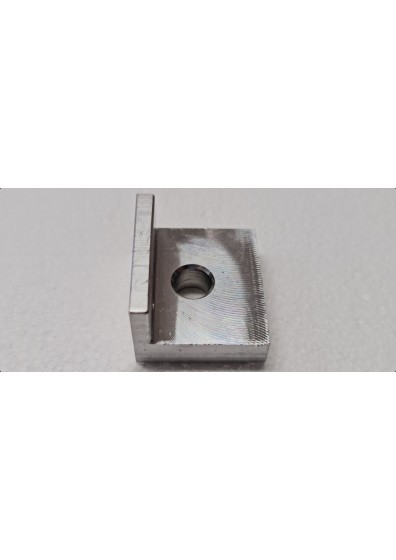 CZ-003702